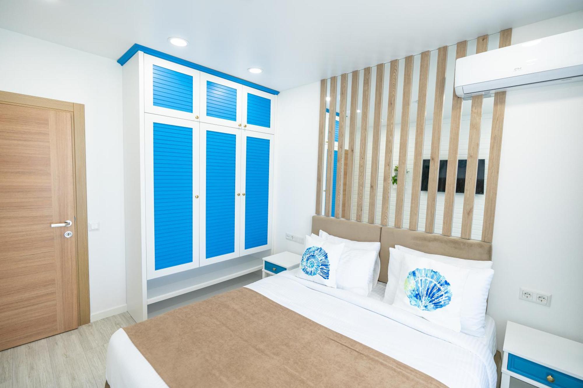 Seagull Beachfront Boutique Hotel Batumi Værelse billede
